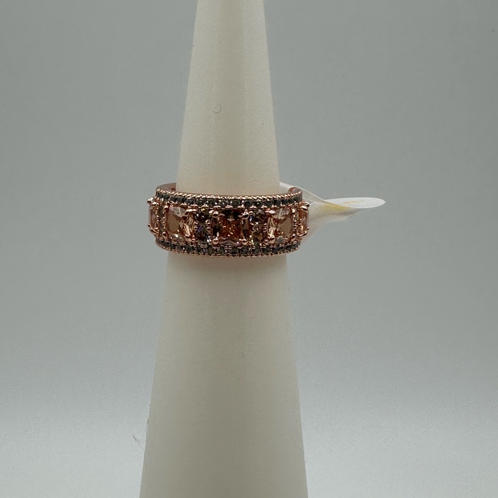 With Stars In Her Eyes - Size 7